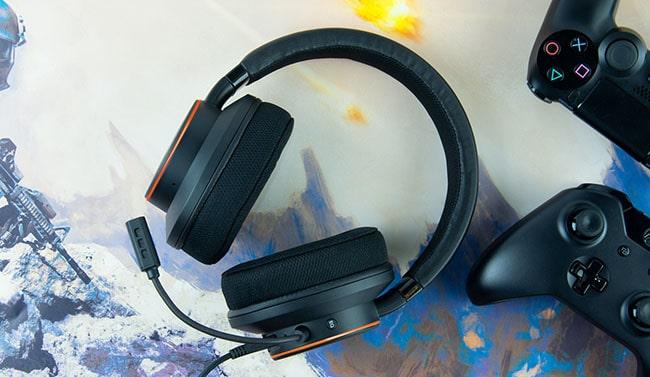 Sound BlasterX H6 - USB Gaming Headset with 7.1 Virtual Surround Sound, Memory Foam Fabric Earpads, Hardware EQ Modes, and Ambient Monitoring - Creative Labs (Pan Euro)