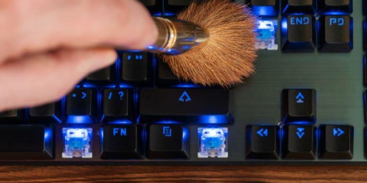 How To Clean A Mechanical Keyboard Safely?