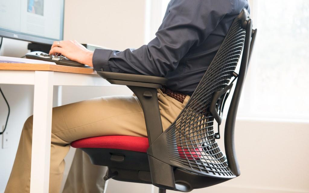 Herman Miller Sayl Review | Tested by GearLab